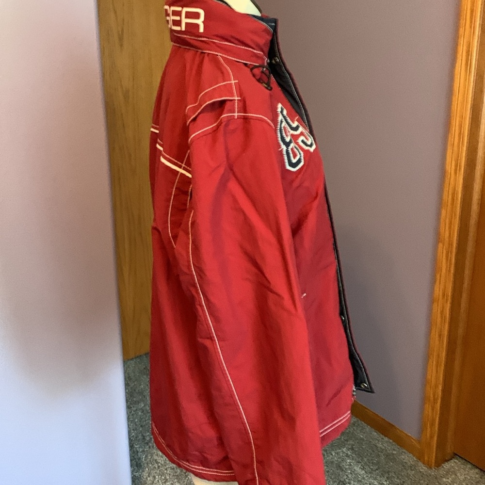 Tommy Hilfiger Jacket with Concealed Hood, size medium. Like Garnet in color - Picture 12 of 16